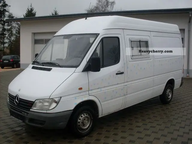 Mercedes-Benz  Sprinter 208 CDI 0