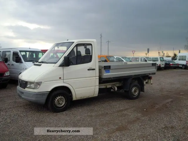 Mercedes-Benz  Sprinter 208 D 7