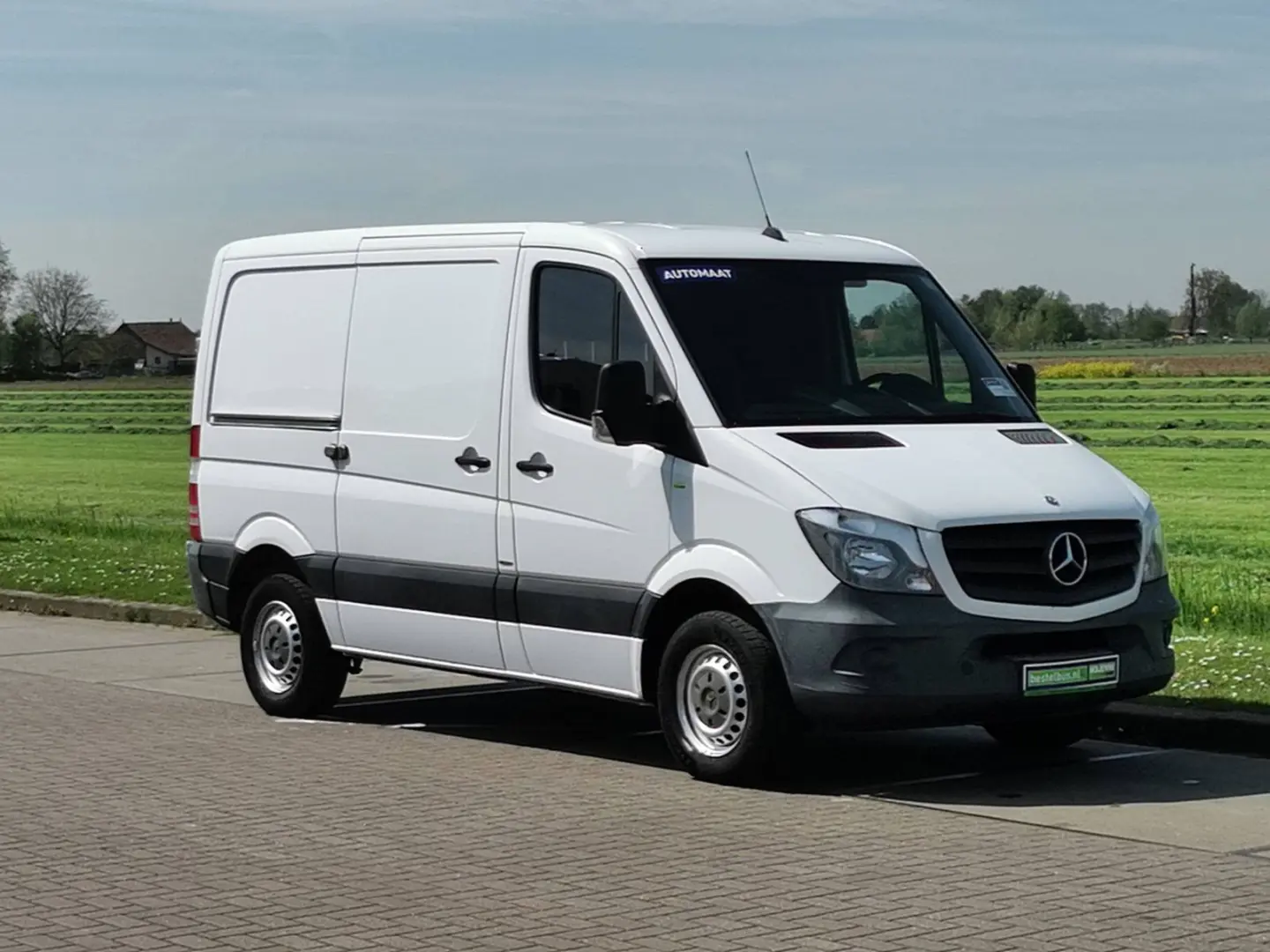 Mercedes-Benz  Sprinter 210 D 4
