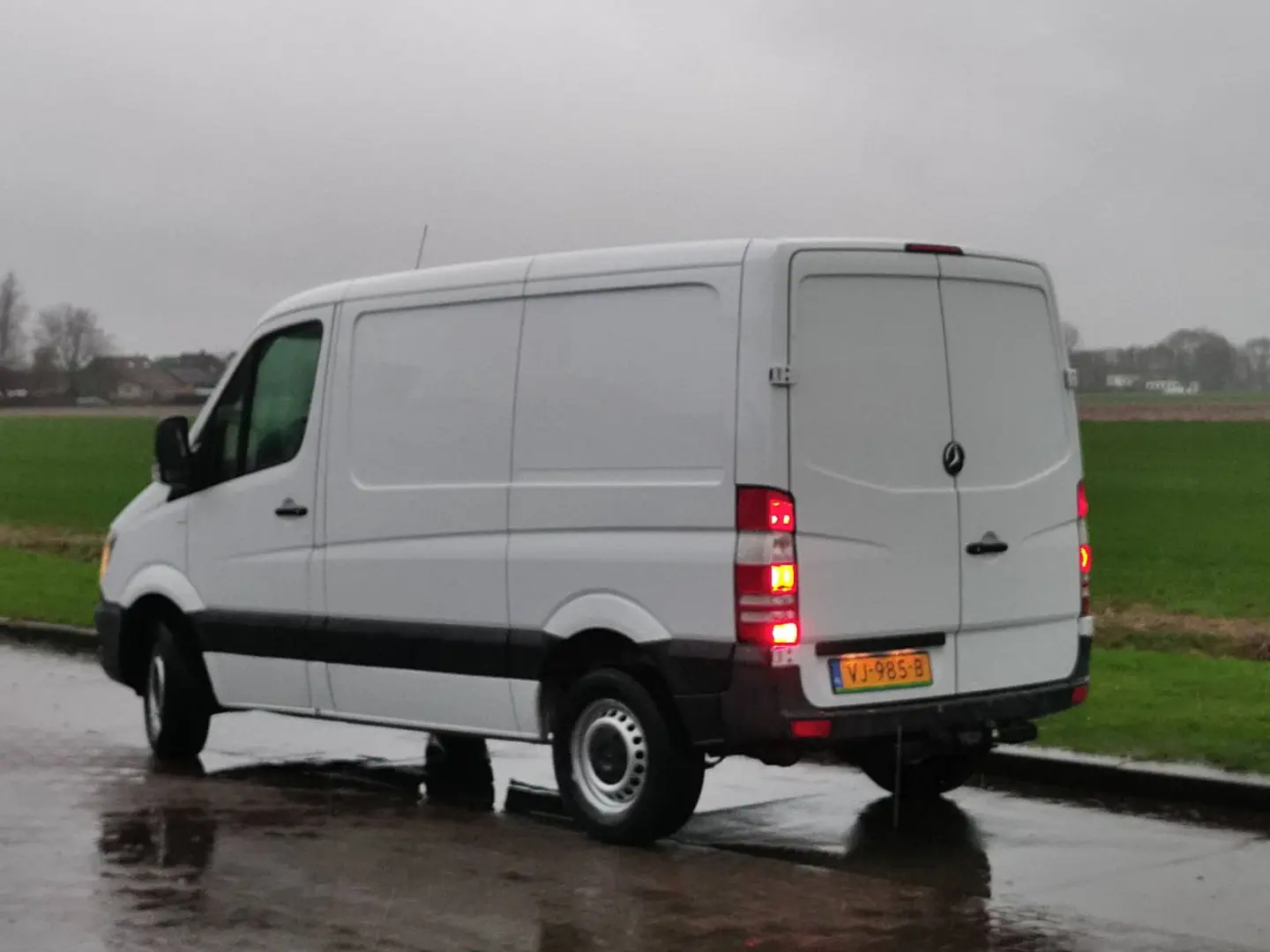 Mercedes-Benz  Sprinter 210 D 5