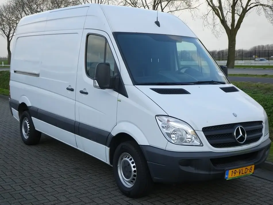 Mercedes-Benz  Sprinter 211 CDI 6