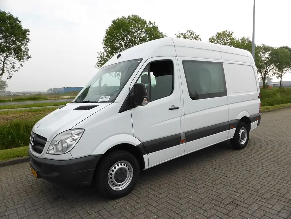 Mercedes-Benz  Sprinter 211 CDI 4