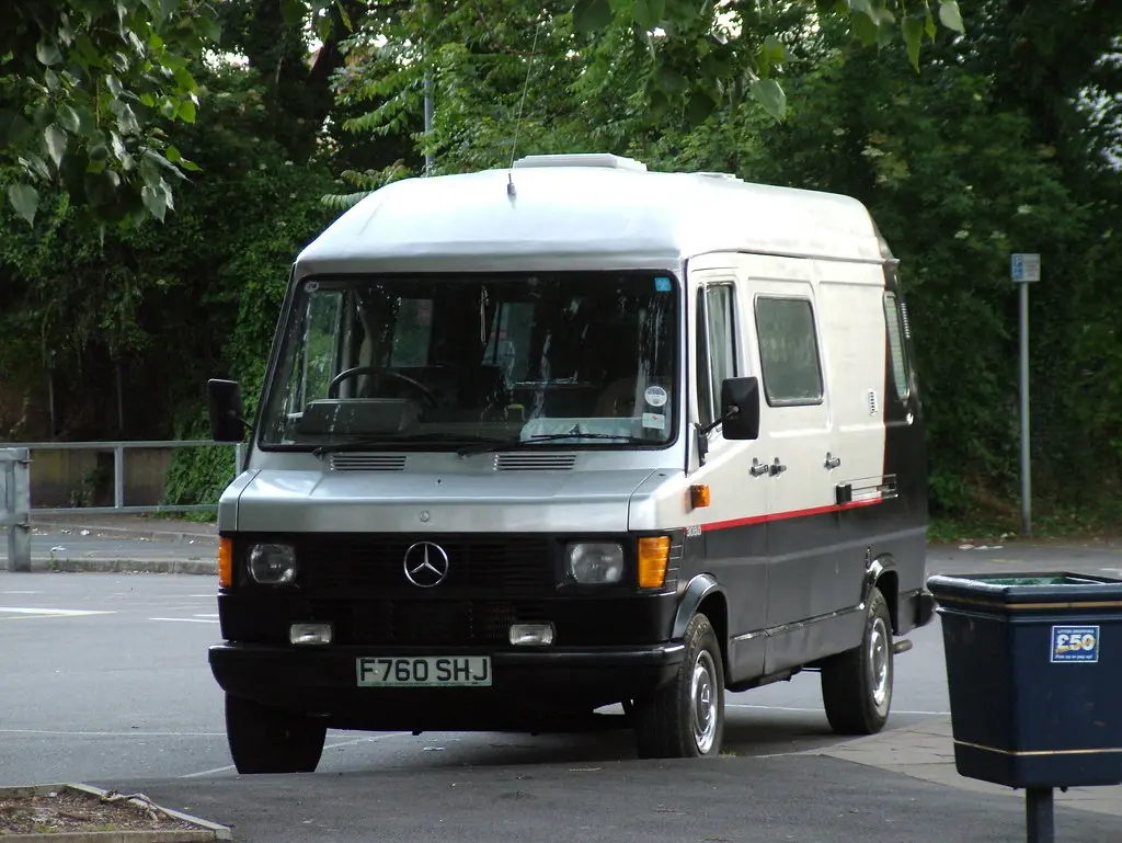 Mercedes-Benz  Sprinter 308 D 4