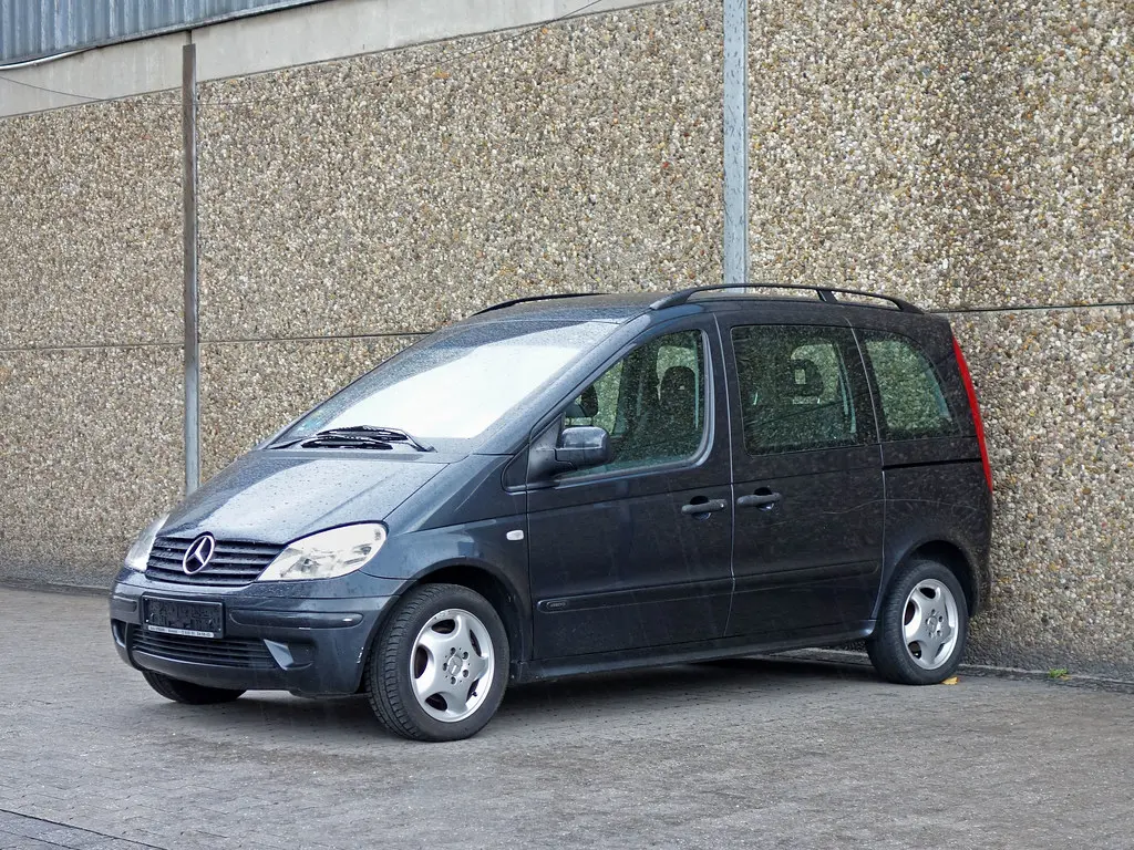 Mercedes-Benz Vaneo Vaneo 160 Ambiente 1