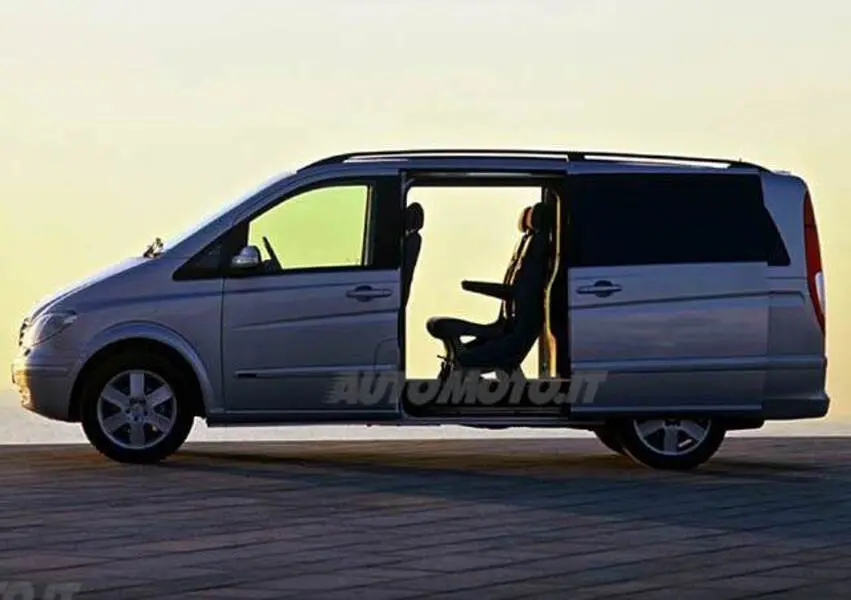 Mercedes-Benz Viano Viano 2.2 CDI V334 Orta Ambiente 1