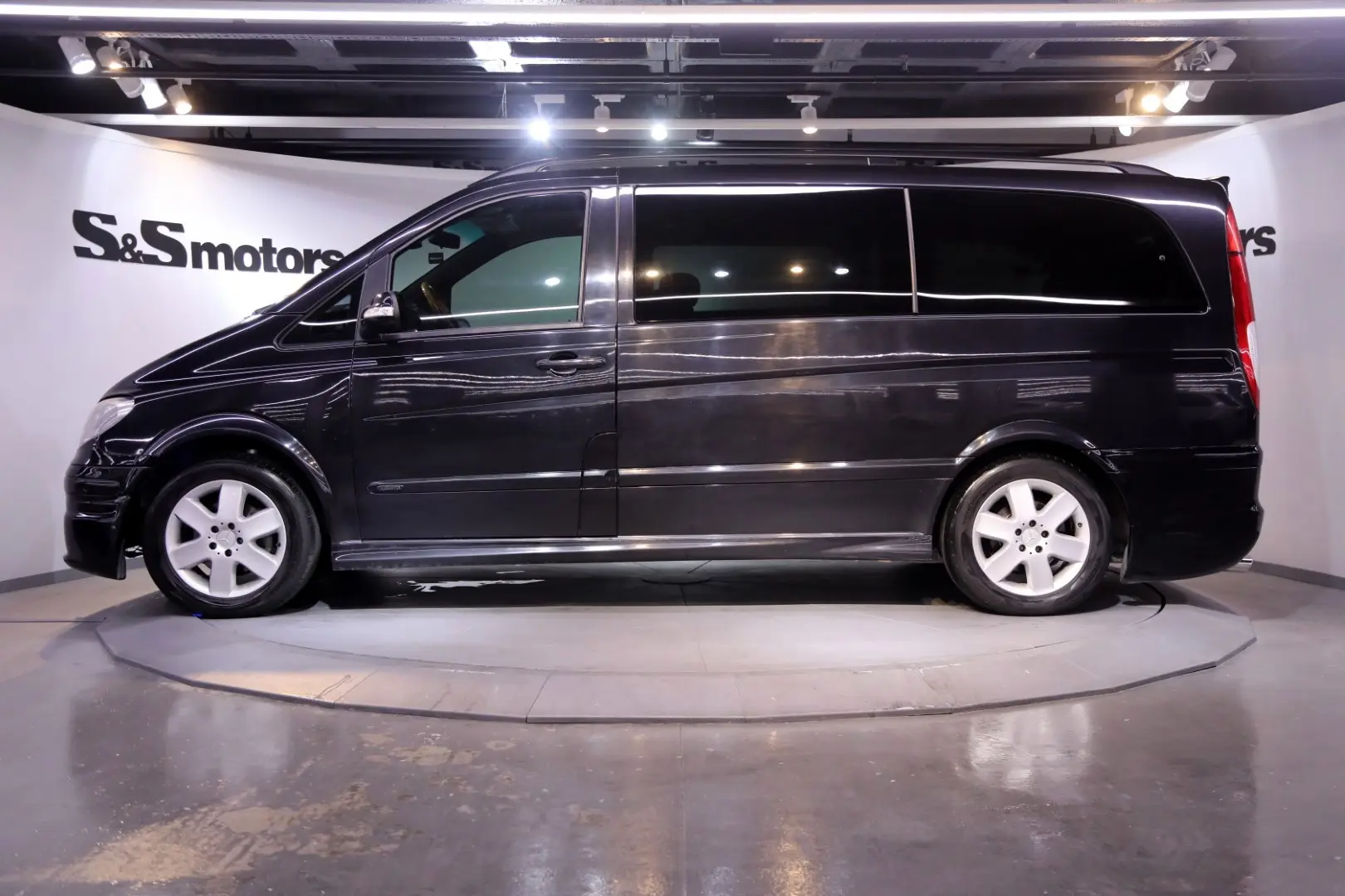 Mercedes-Benz Viano Viano 2.2 CDI V534 Uzun Ambiente 4