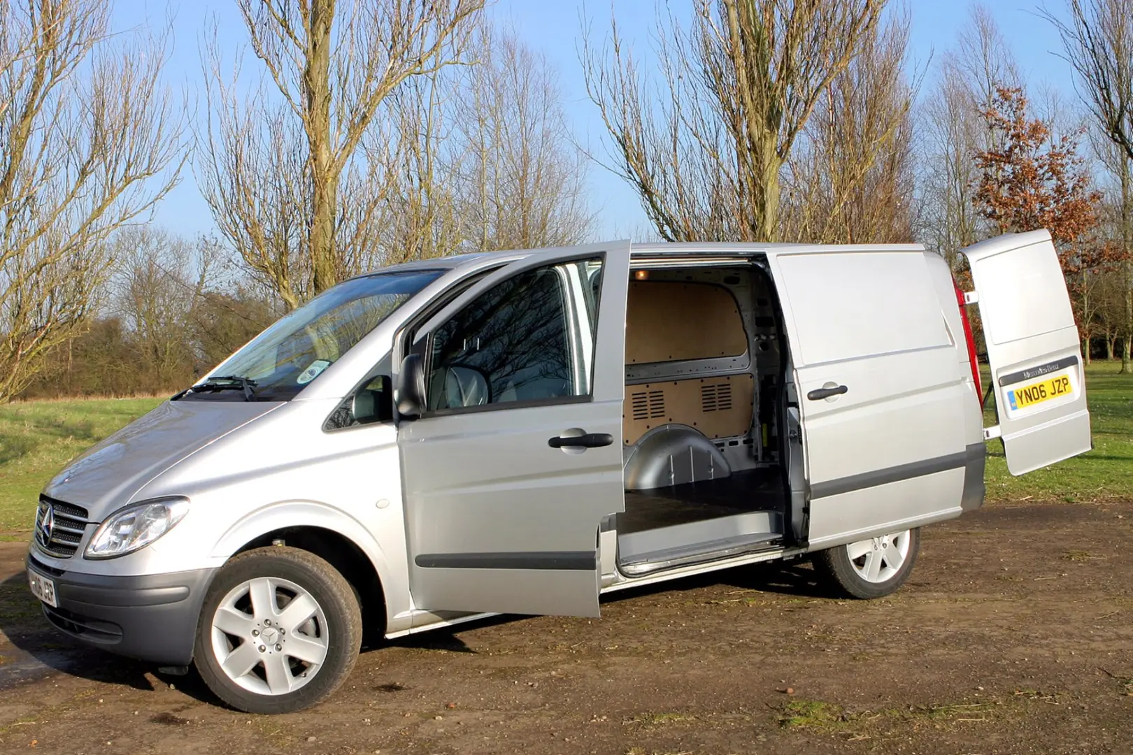Mercedes-Benz Vito Vito 123 E 1
