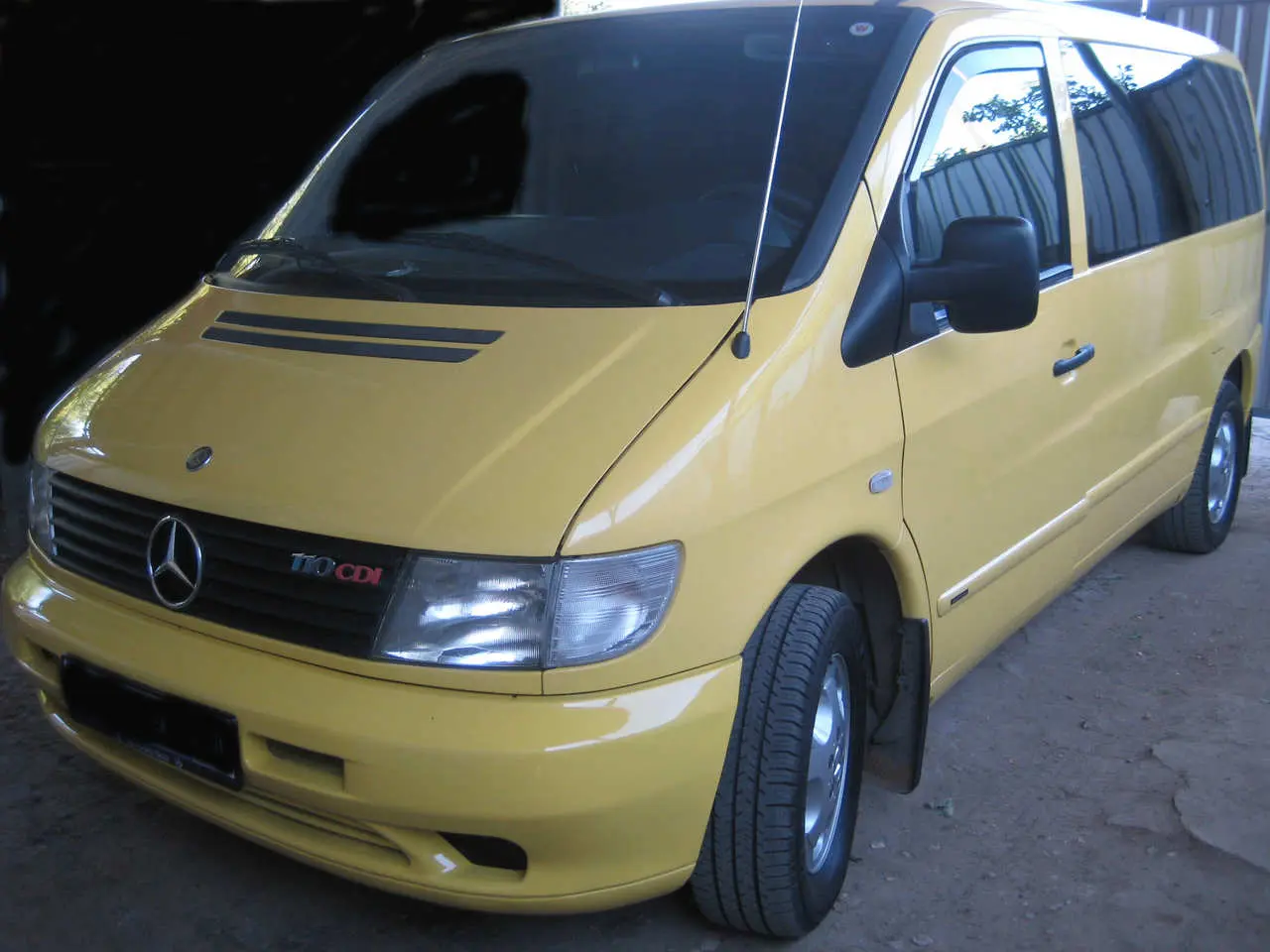Mercedes-Benz Vito Vito 123 E 4
