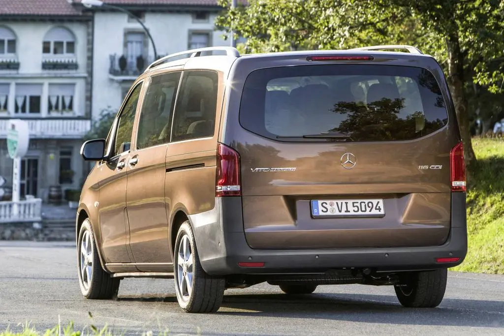 Mercedes-Benz Vito Tourer Vito Tourer 111 CDI Extra Uzun Base 1