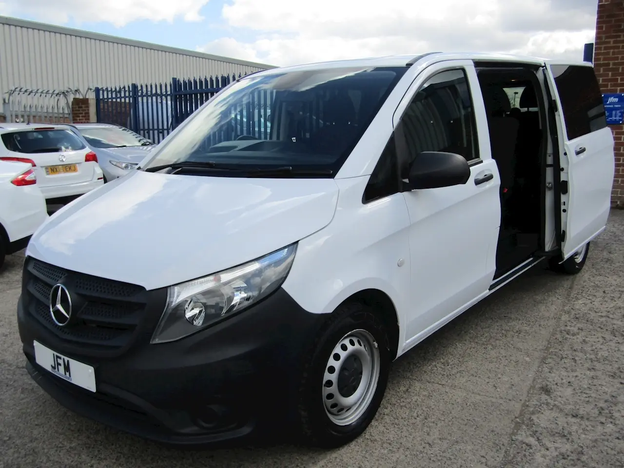 Mercedes-Benz Vito Tourer Vito Tourer 116 CDI Extra Uzun Pro Plus 4