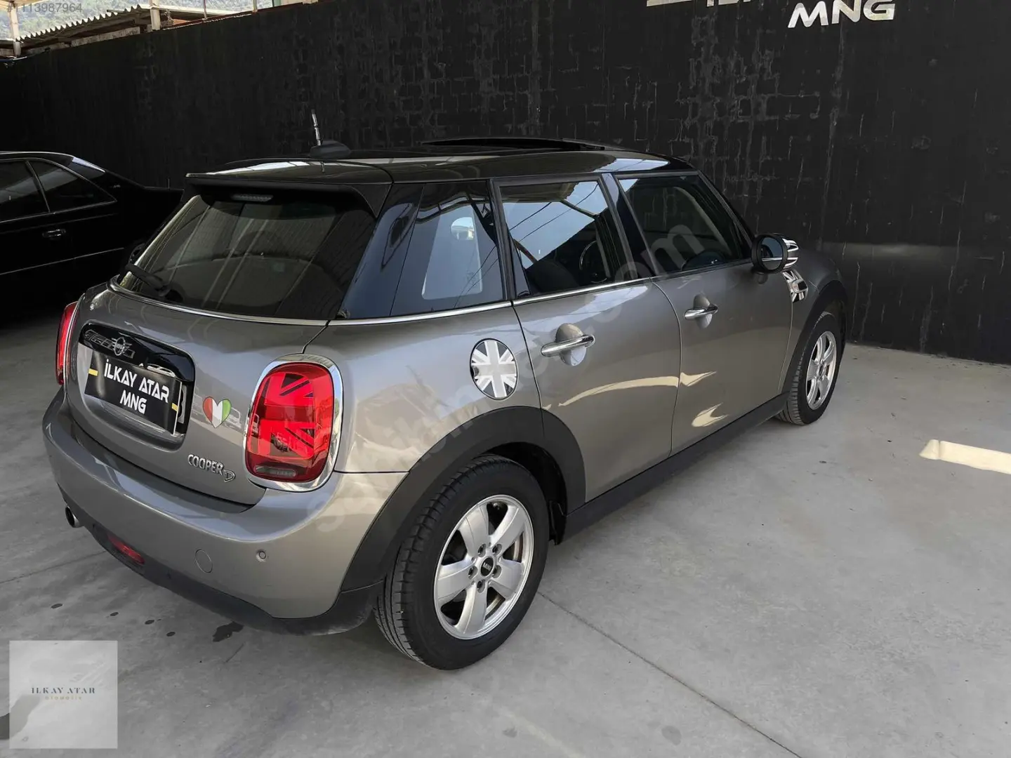 Mini Cooper Cooper 1.5 D Salt Pepper Chili 2