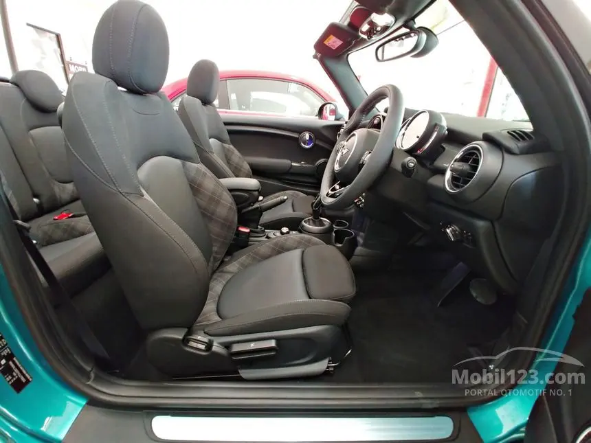 Mini Cooper Cooper 1.5 Iconic 3