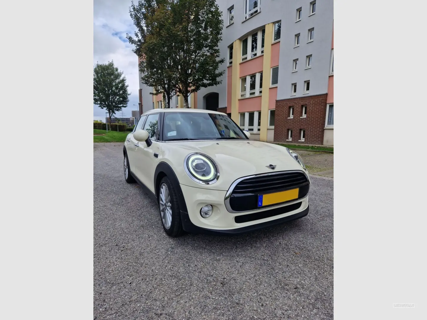 Mini Cooper Cooper 1.5 Iconic	 0