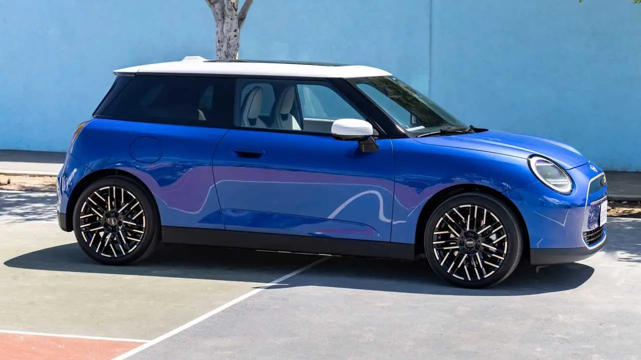 Mini Cooper Cooper 1.5 Favoured 0