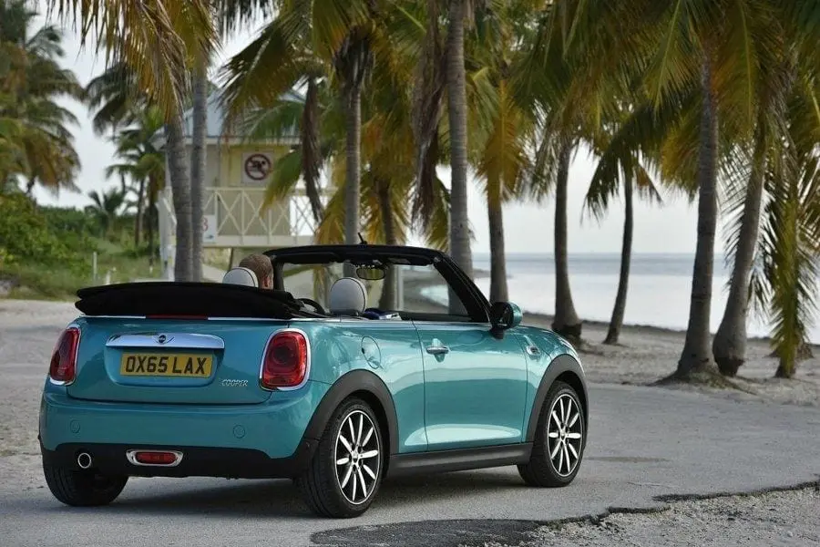 Mini Cooper Cooper 1.5 Premium 4