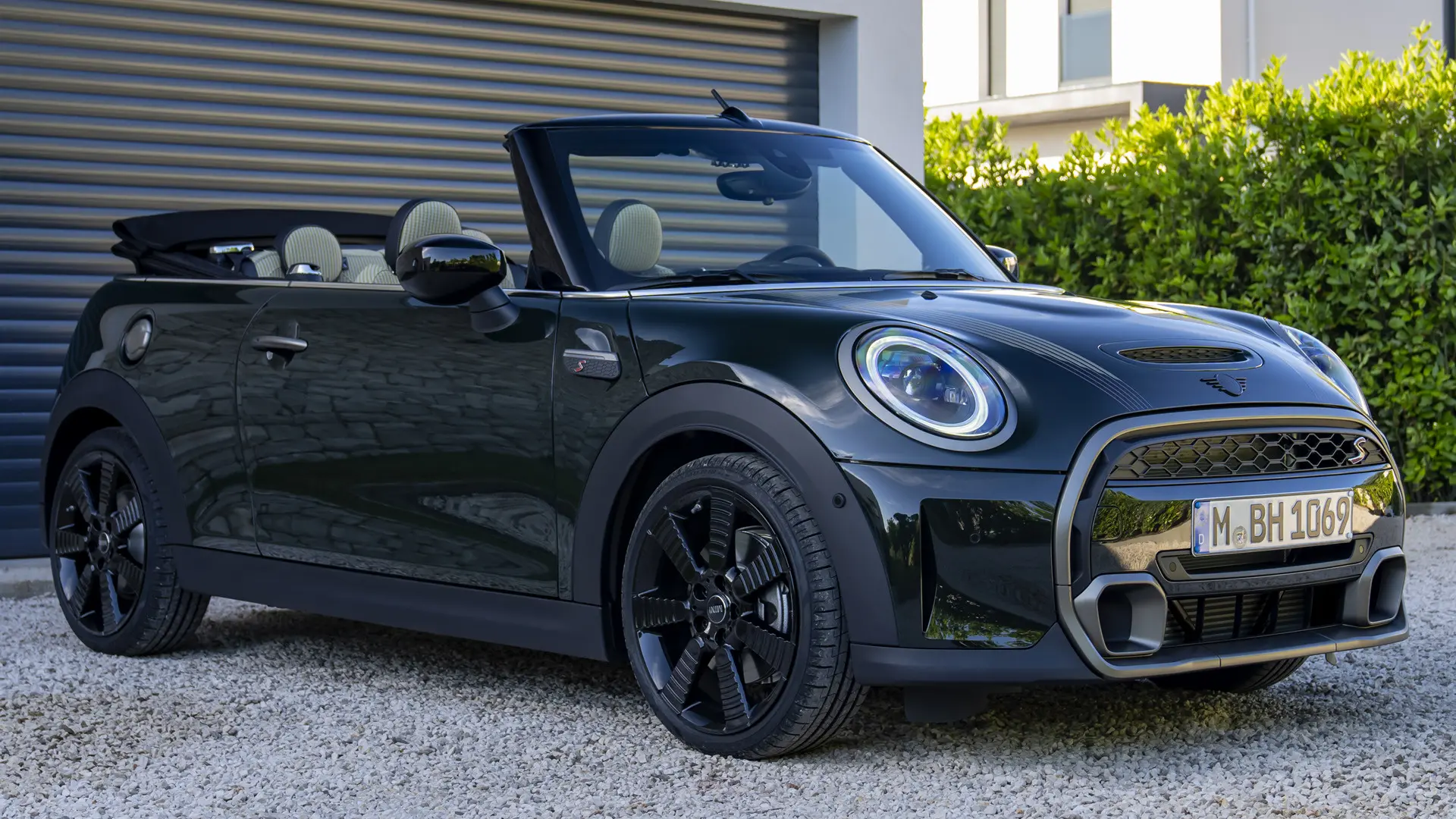 Mini Cooper Cooper 1.5 Resolute Edition Auto 2