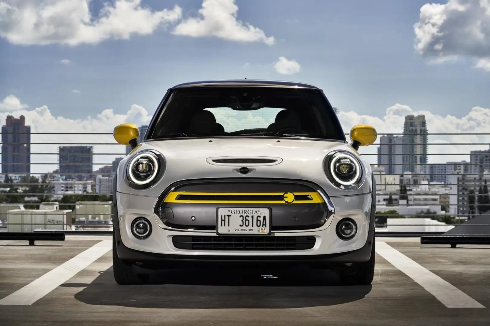 Mini Cooper S Cooper SE Iconic 2