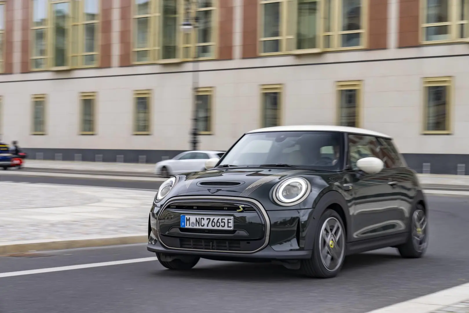 Mini Cooper S Cooper SE Inspired Resolute 6