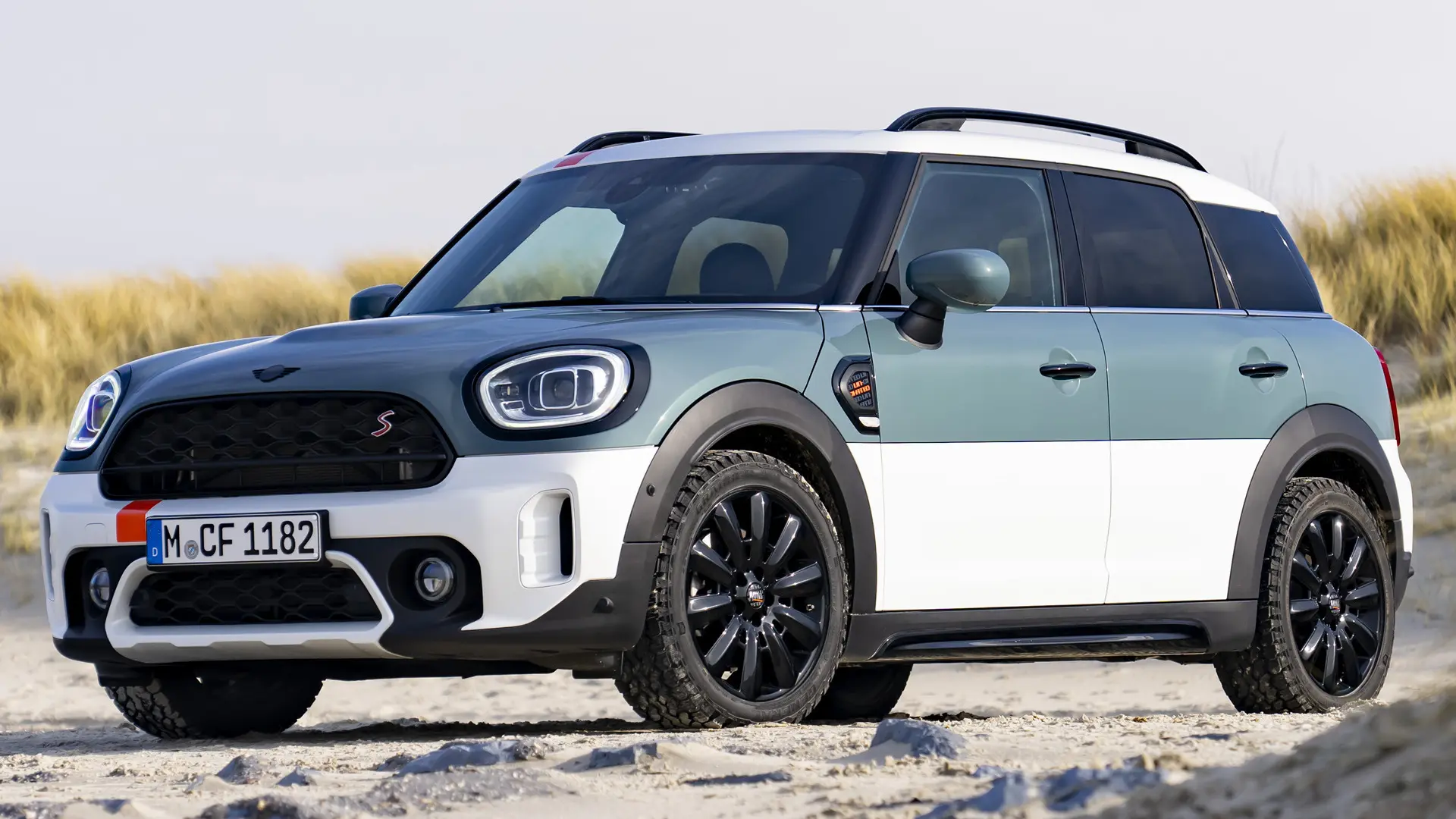 Mini Countryman Countryman 1.5 Uncharted Edition 0