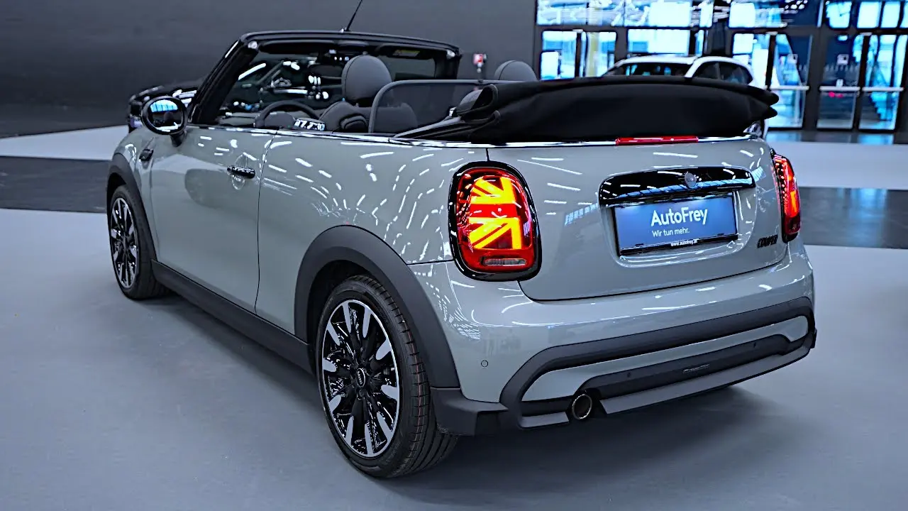 Mini Cooper Cooper 1.5 Iconic 0
