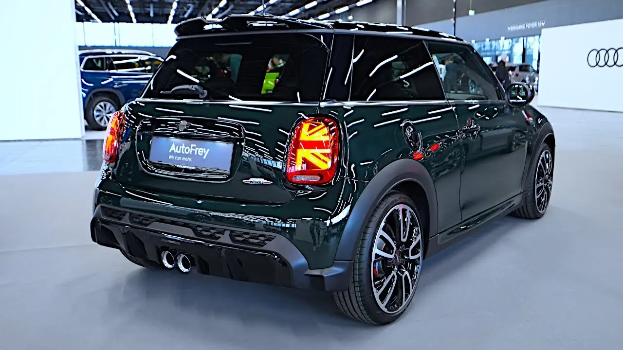 Mini  Mini 2.0 John Cooper Works Iconic 2