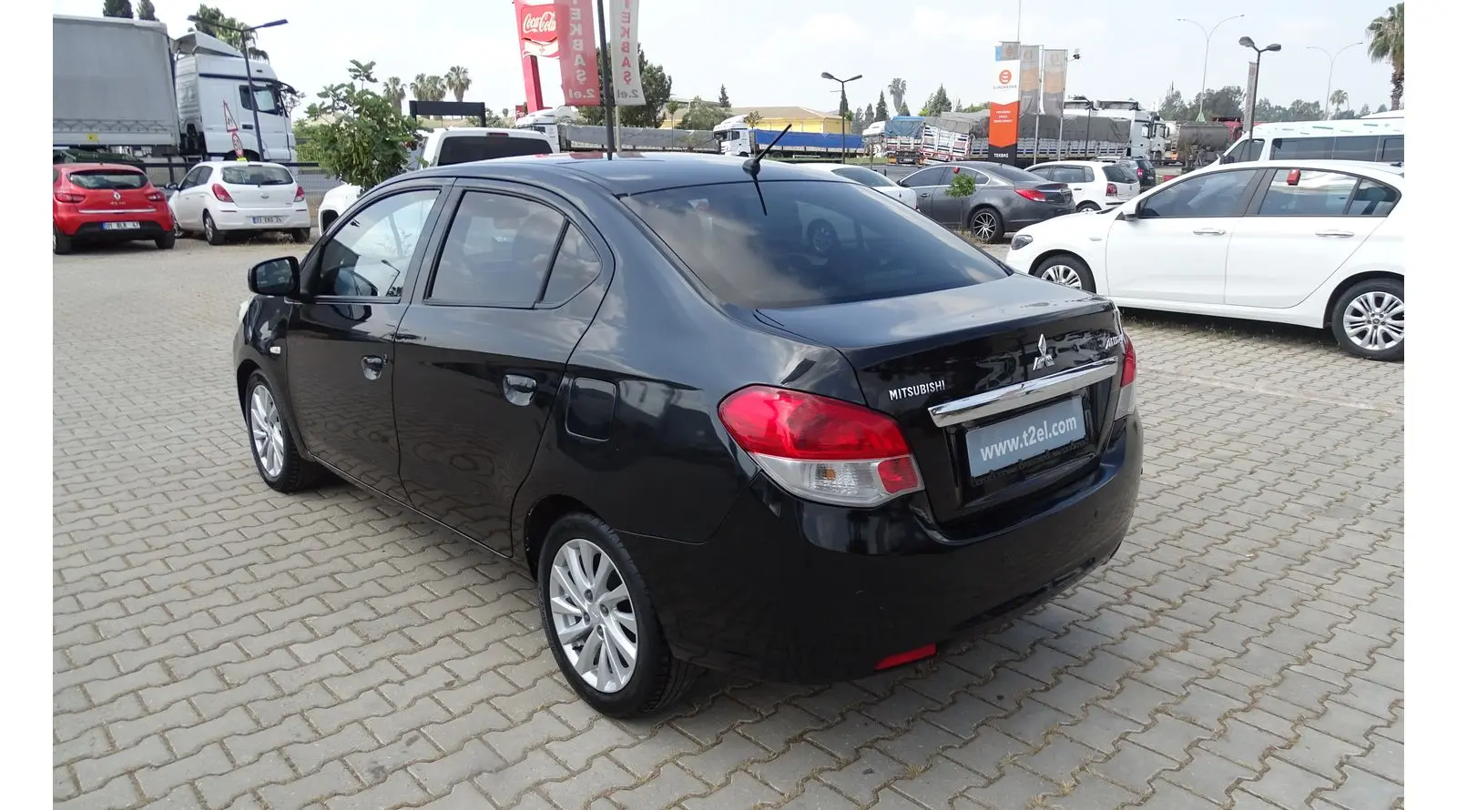 Mitsubishi Attrage Attrage 1.2 Intense Plus Navigasyonlu CVT 3