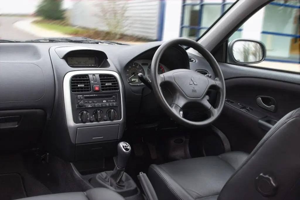 Mitsubishi Carisma Carisma 1.6 Comfort 7