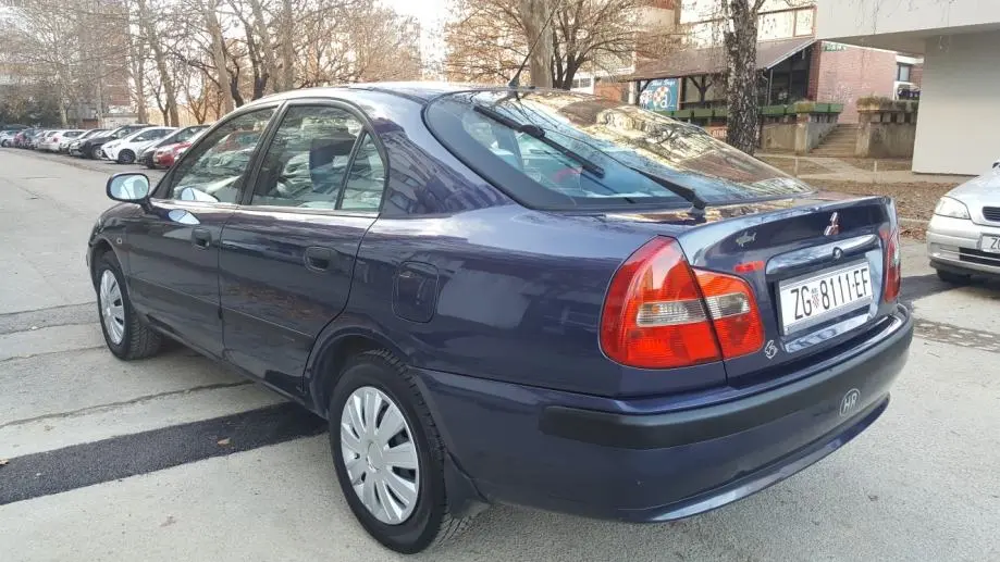 Mitsubishi Carisma Carisma 1.6 Comfort 4