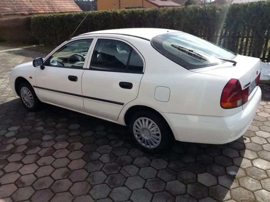 Mitsubishi Carisma Carisma 1.6 GL 5