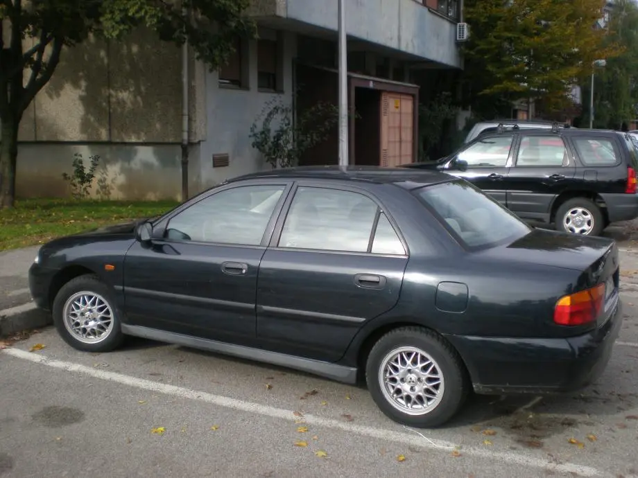 Mitsubishi Carisma Carisma 1.6 GLX 2