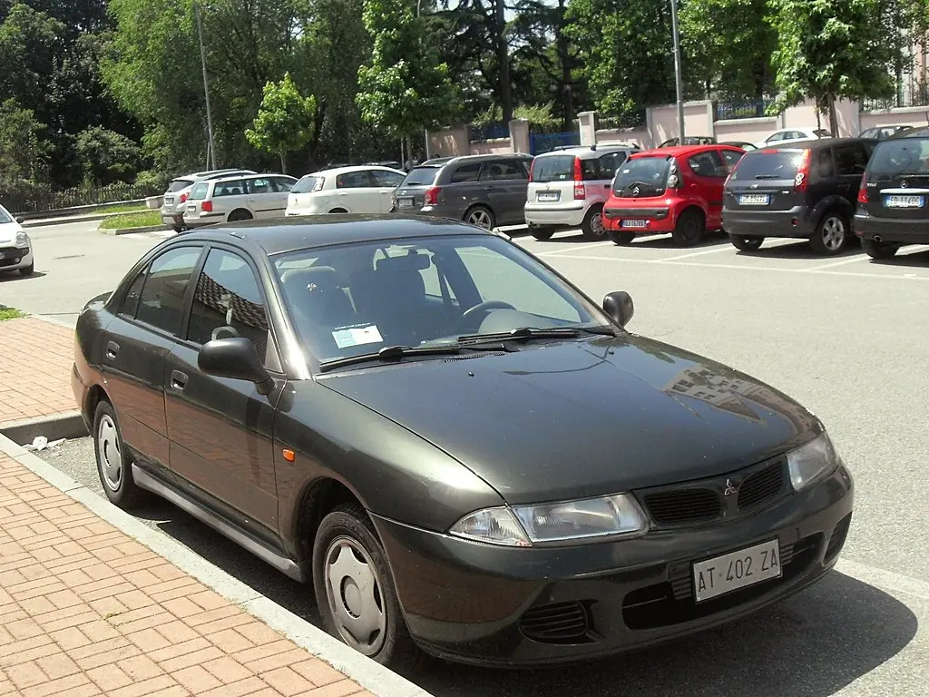 Mitsubishi Carisma Carisma 1.6 GLX 3