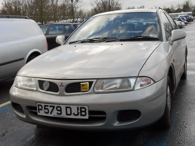 Mitsubishi Carisma Carisma 1.8 GLS 5