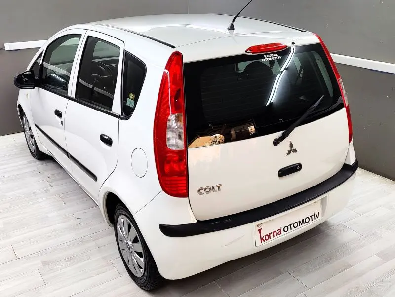 Mitsubishi Colt Colt 1.1 Inform AC 6