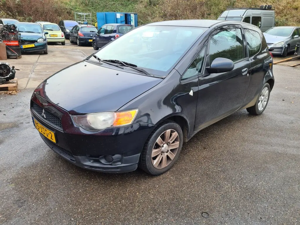 Mitsubishi Colt Colt 1.3 Invite 4