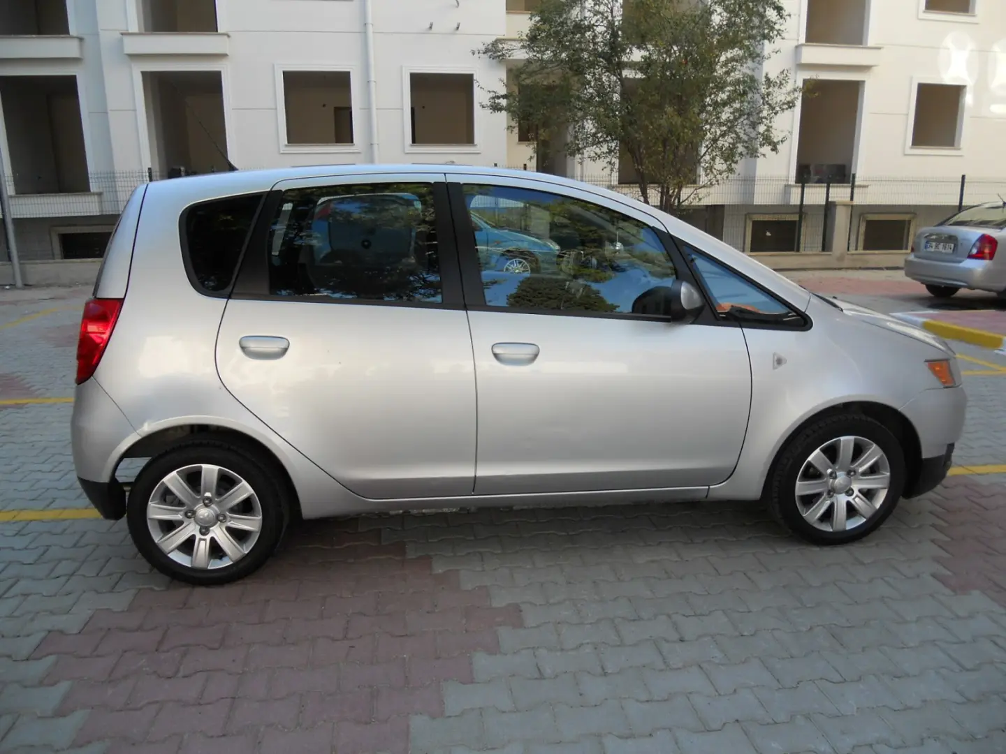 Mitsubishi Colt Colt 1.3 Invite AMT 3