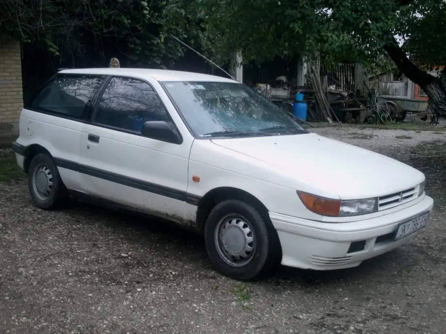 Mitsubishi Colt Colt 1300 GL 3