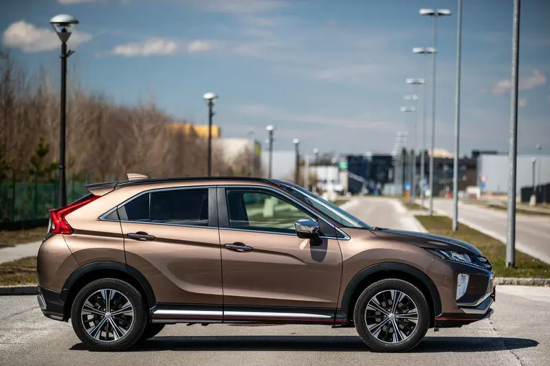 Mitsubishi Eclipse Cross Eclipse Cross 1.5 MIVEC 2WD Intense Cam Tavan CVT 3