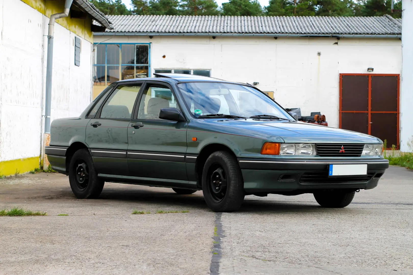 Mitsubishi Galant Galant 2000i GLS 1