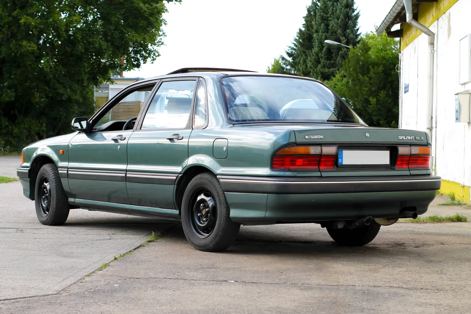 Mitsubishi Galant Galant 2000i GLS 3