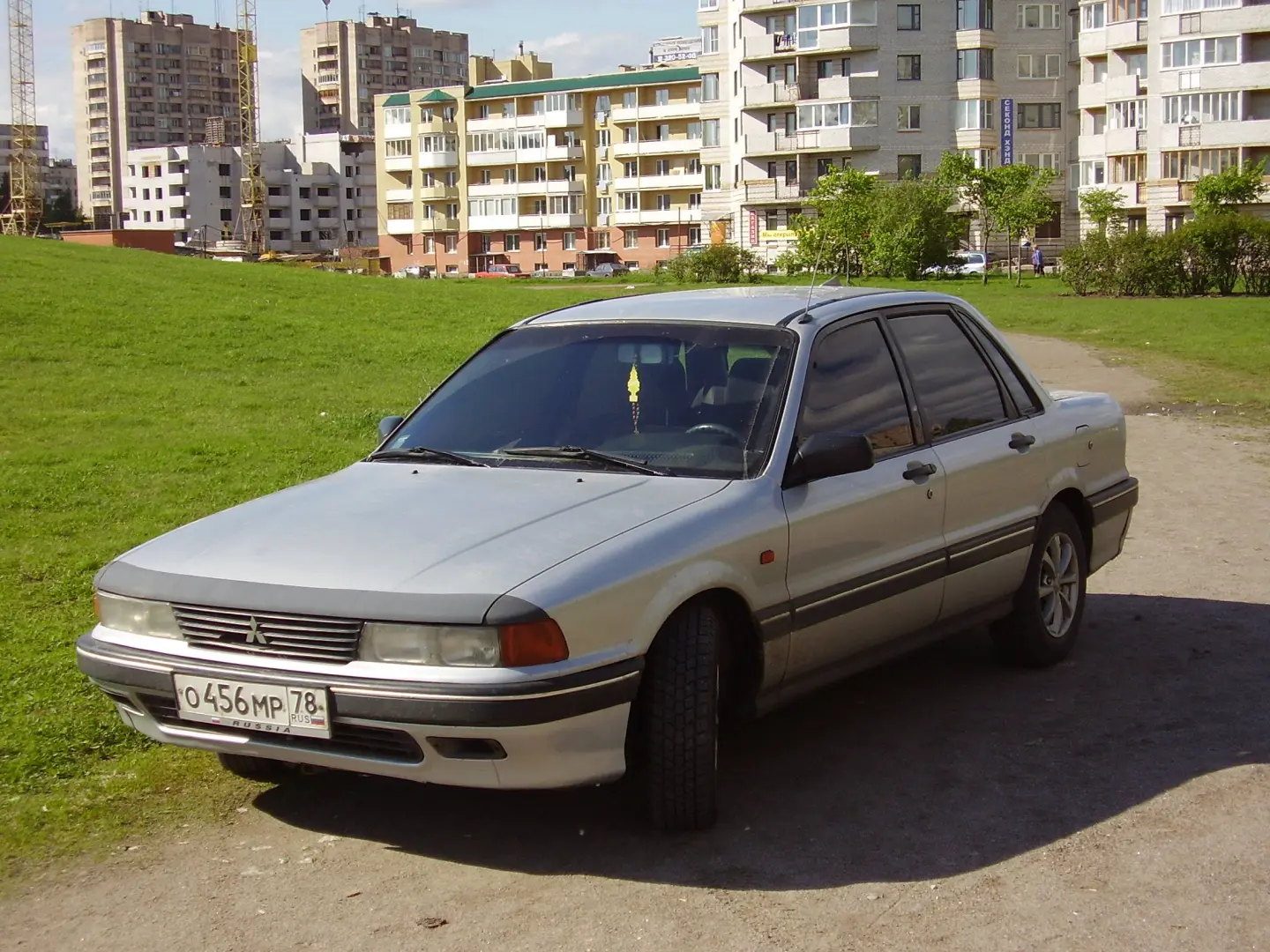 Mitsubishi Galant Galant 1800i GLS 3