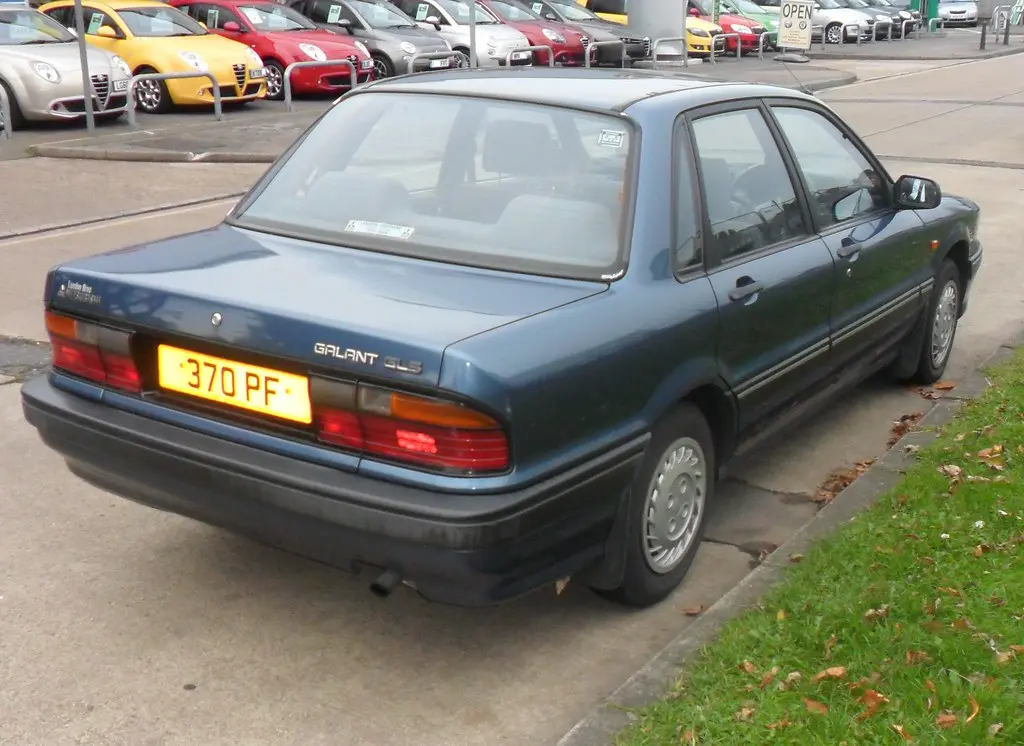 Mitsubishi Galant Galant 1800i GLS 3