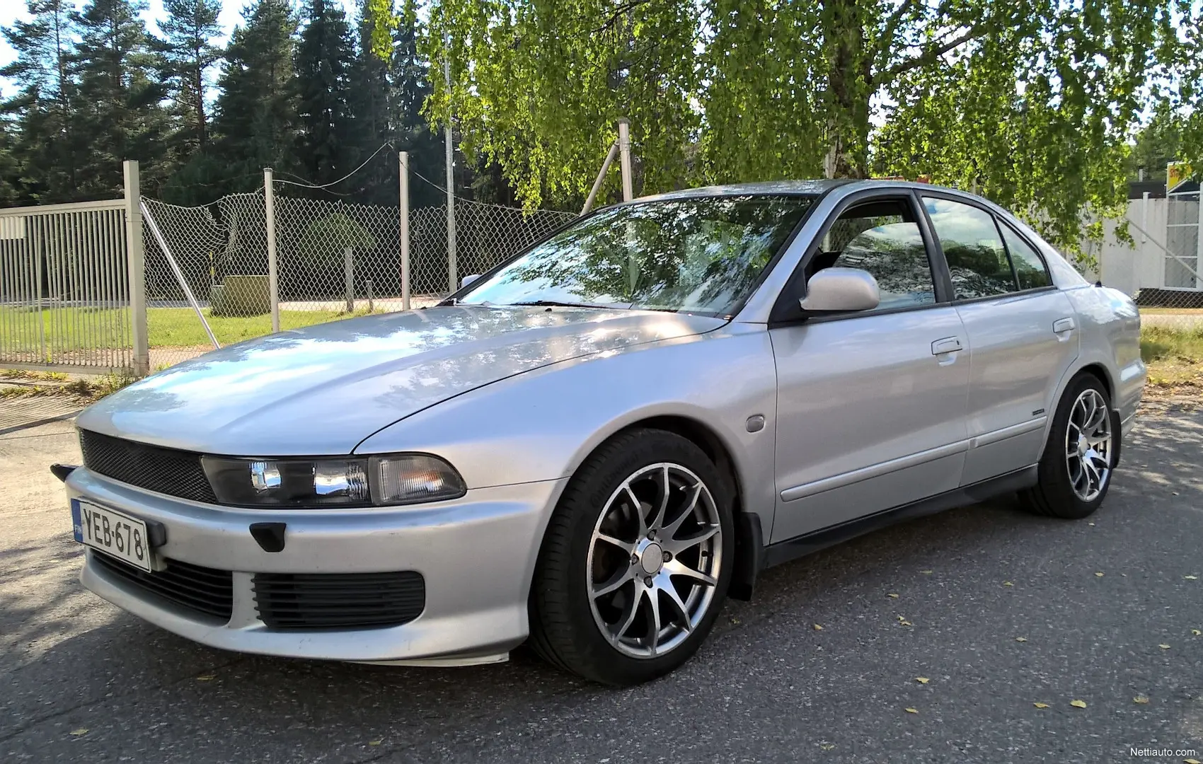 Mitsubishi Galant Galant 2.0 Comfort 1