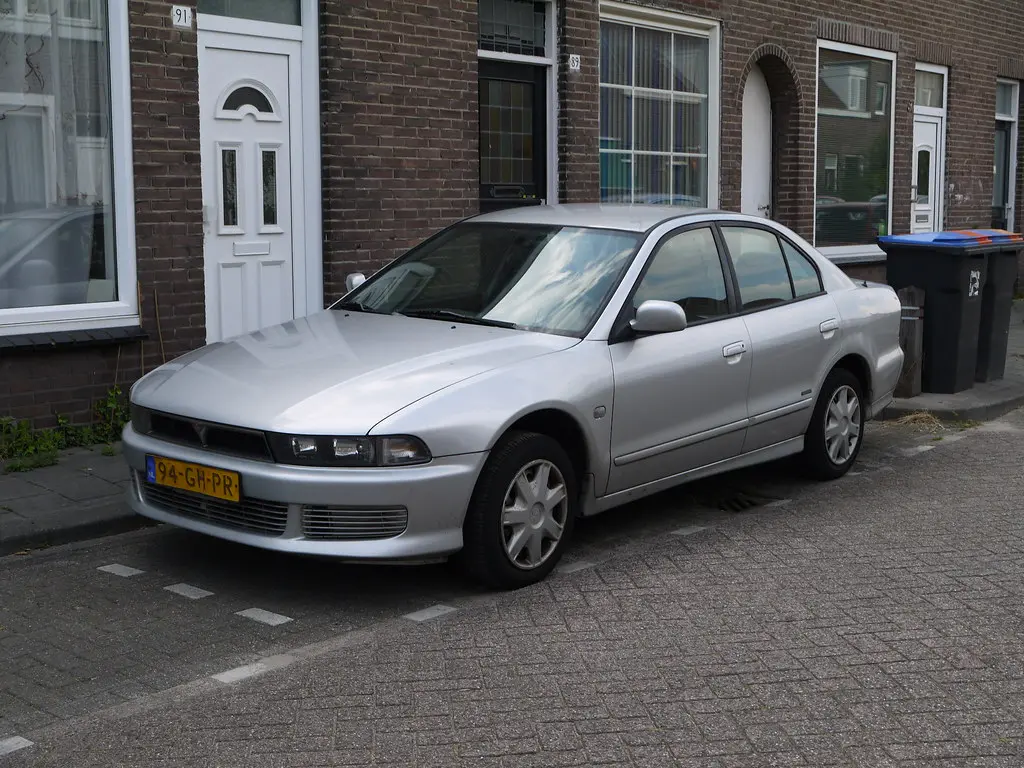 Mitsubishi Galant Galant 2.0 Comfort 1