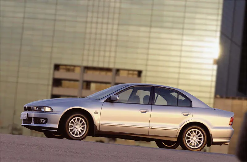 Mitsubishi Galant Galant 2.4 GDI GLS 1