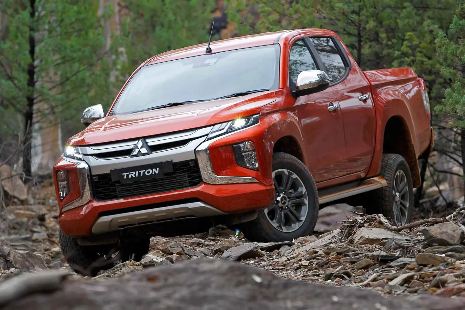 Mitsubishi L 200 L 200 2.2 DI-D 4x4 Premium 5