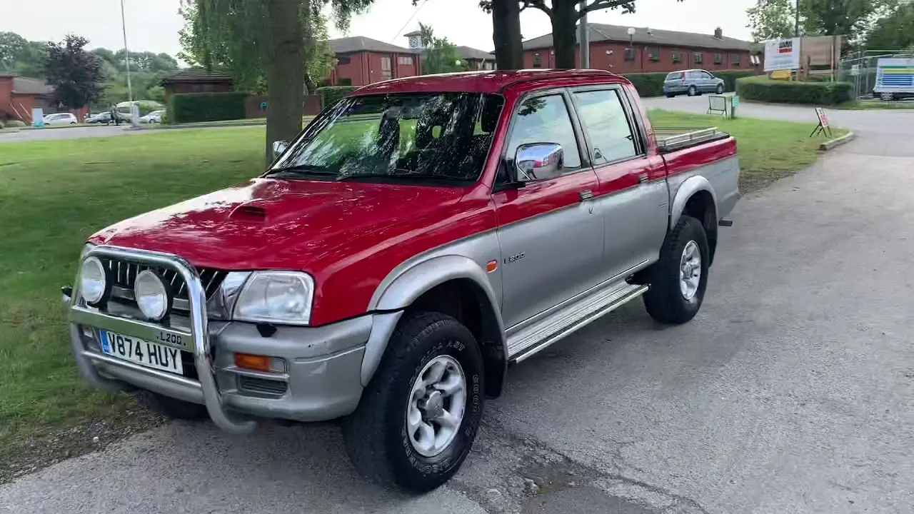 Mitsubishi L 200 L 200 2.4 4x4 GLS 5