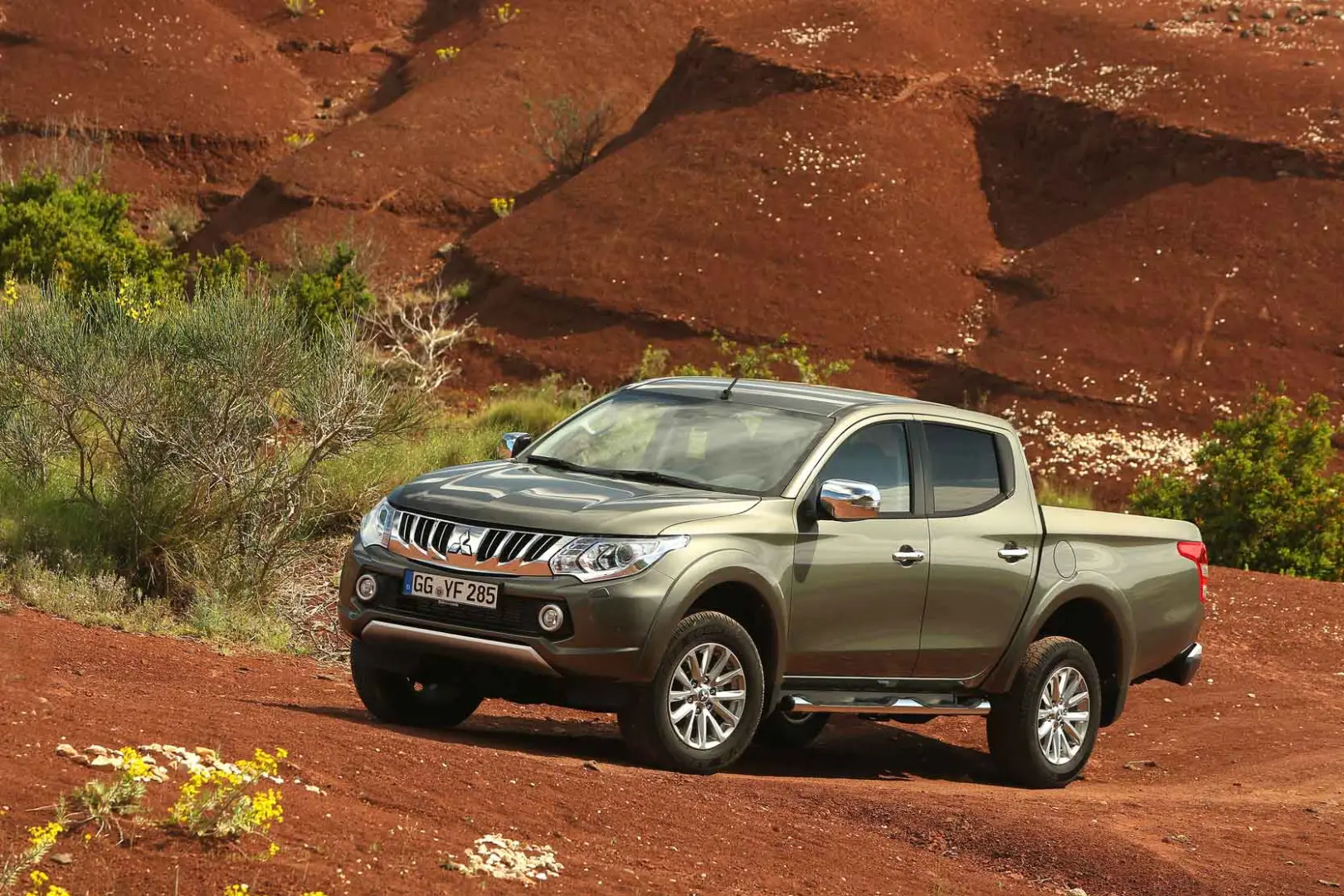 Mitsubishi L 200 L 200 2.4 DI-D 4x2 Tornado 4