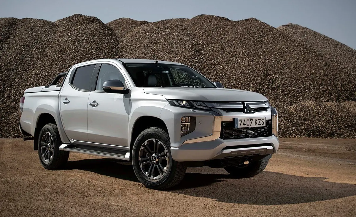 Mitsubishi L 200 L 200 2.4 DI-D 4x4 Storm 2