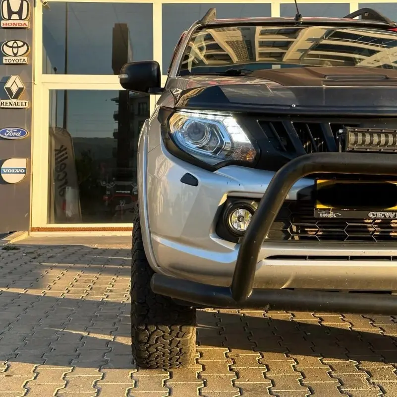 Mitsubishi L 200 L 200 2.4 DI-D MIVEC 4x4 Blizzard 5