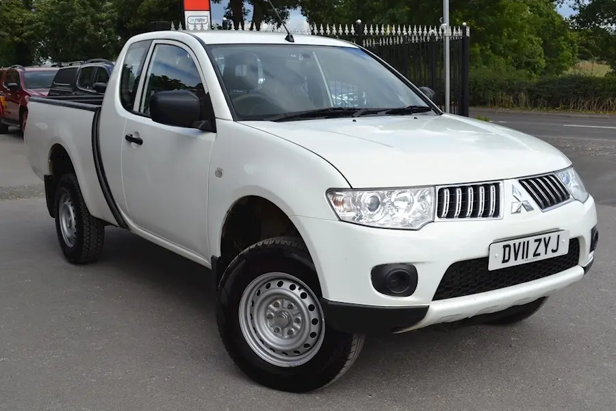 Mitsubishi L 200 L 200 2.5 D 4x4 3